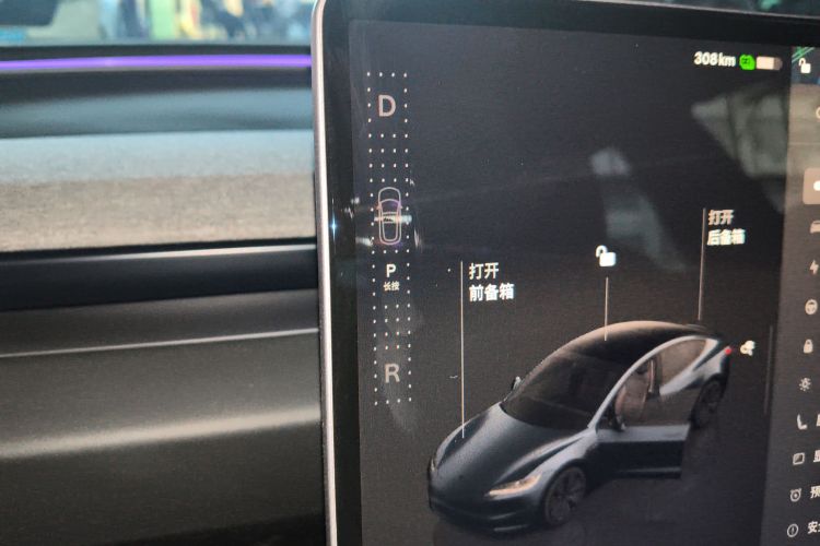 Tesla Model 3 2025 #14 Tesla Model 3 2025 car image #14