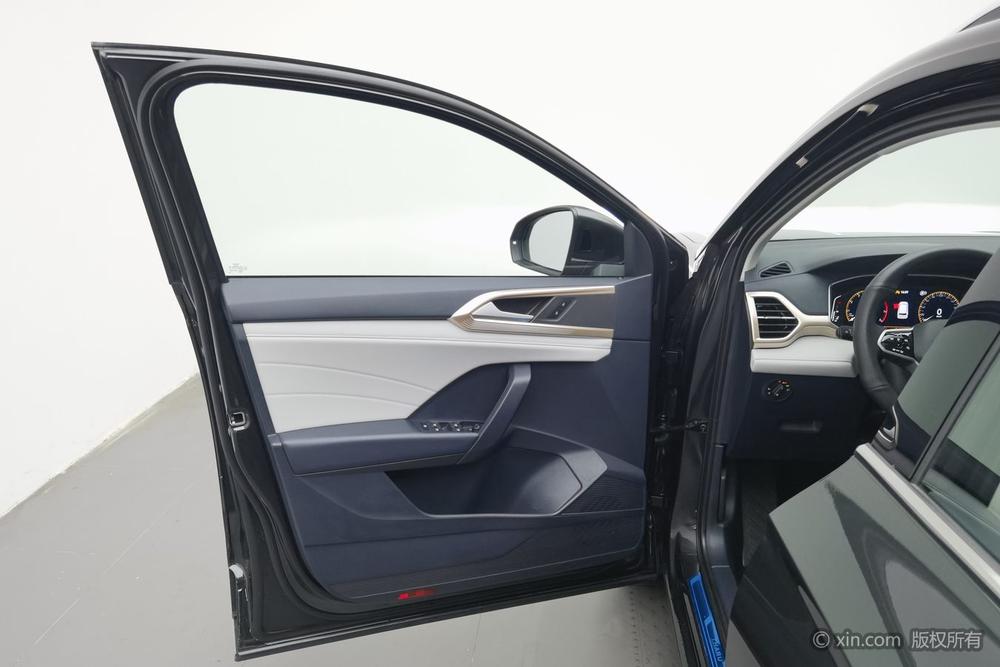 Volkswagen Tharu 2023 car image #21