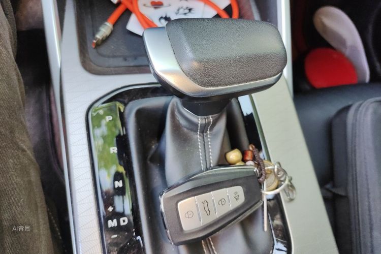 GEELY Emgrand 2023 car image #16