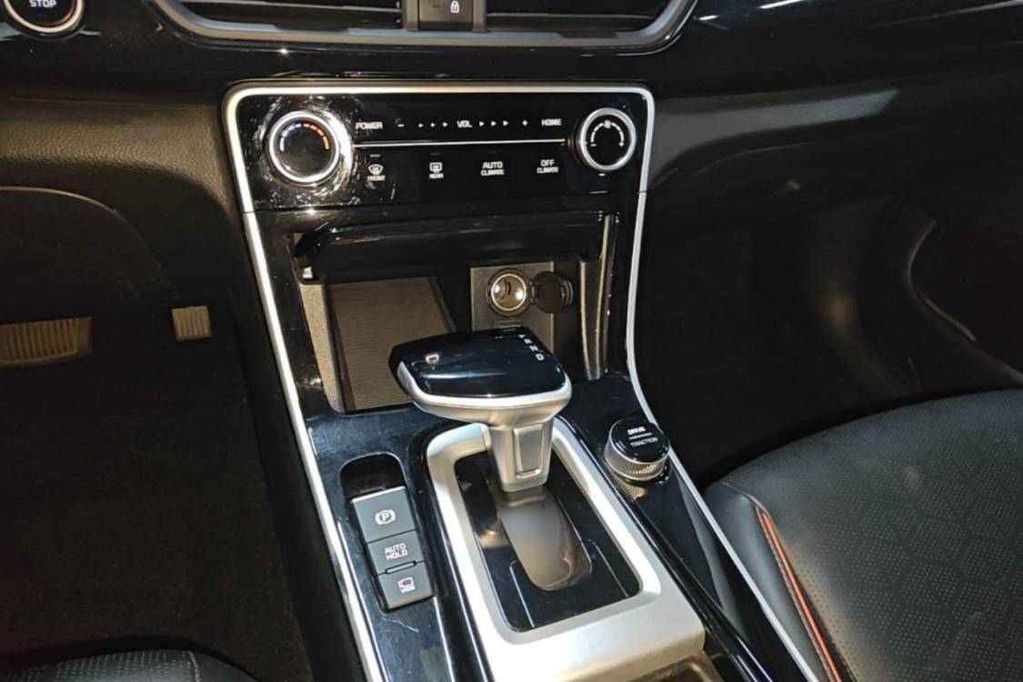 Kia Seltos 2023 car image #20