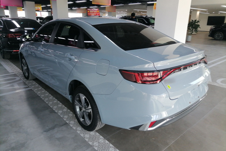 GEELY Emgrand L HiP 2022 car image #5