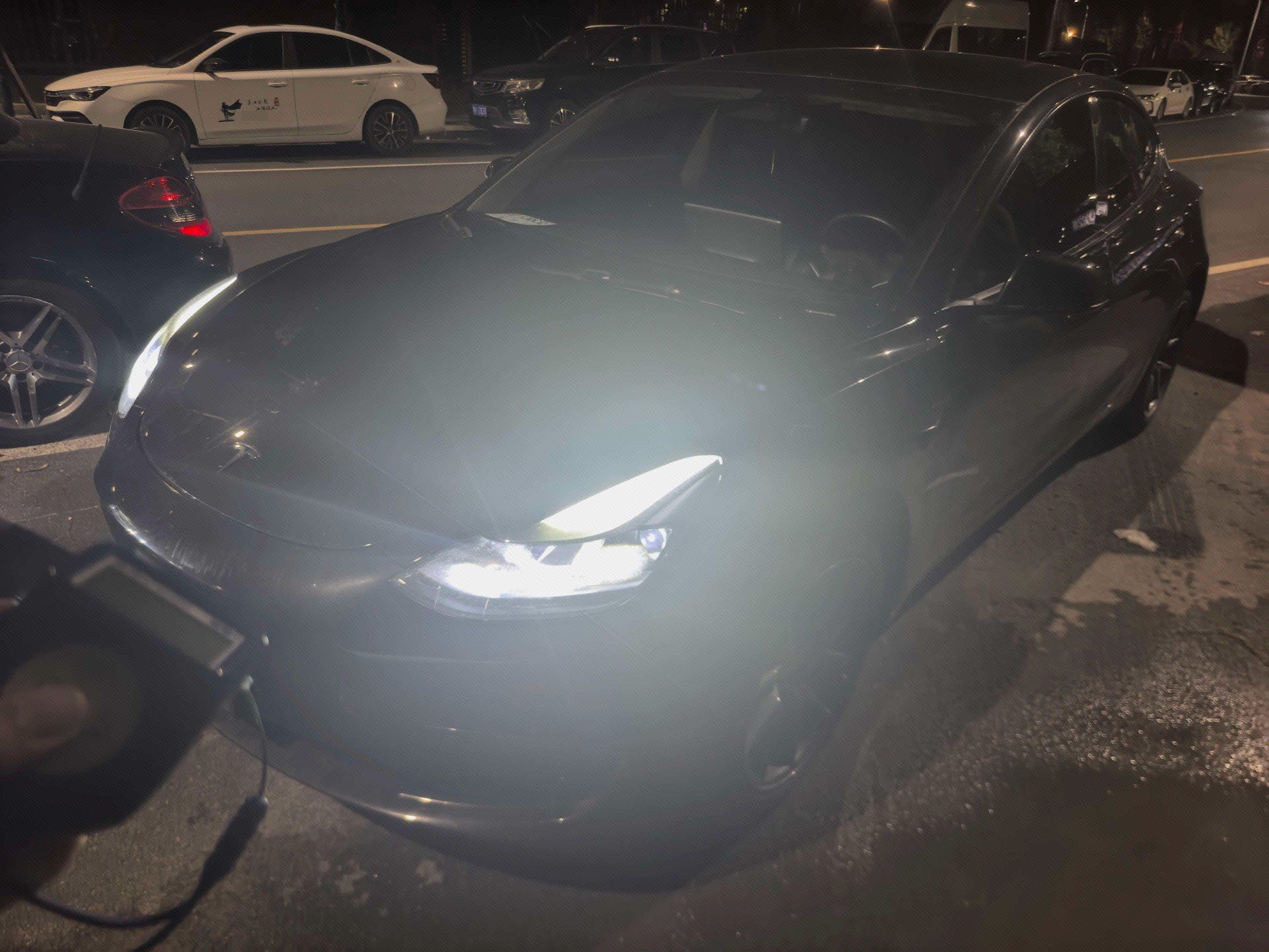 Tesla Model 3 2023 car image 