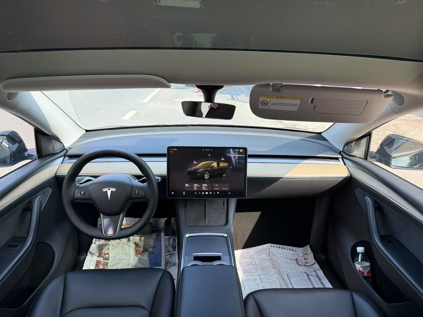 Tesla Model Y 2022 صورة سيارة #9