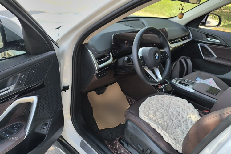BMW X1 2023 car image #18