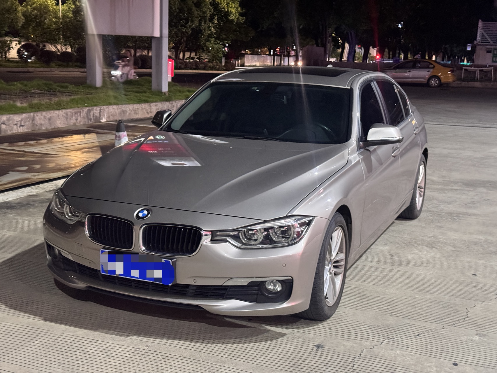 BMW 3 Series 2017 car image 