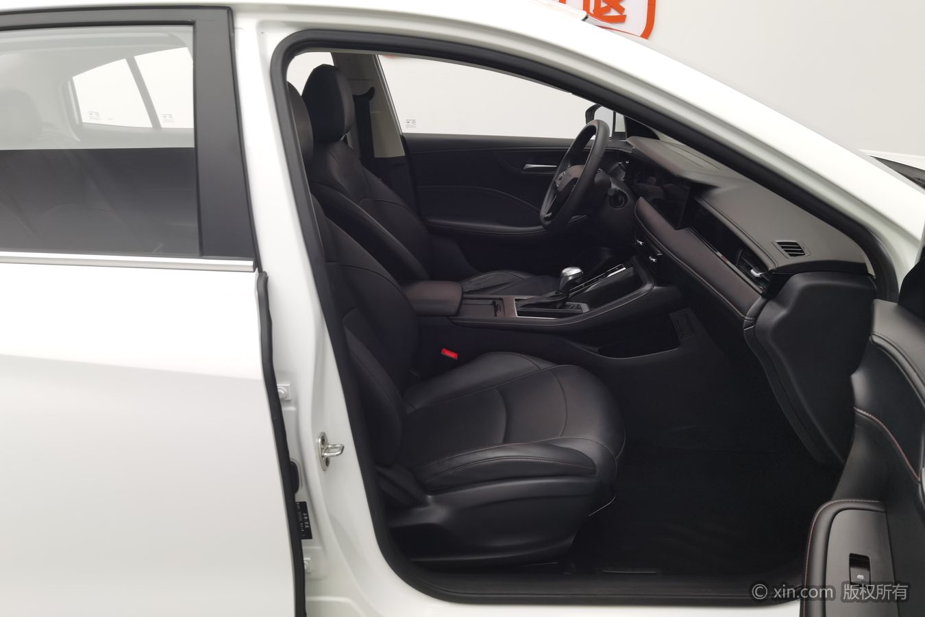 Roewe i5 2025 #24 Roewe i5 2025 car image #24