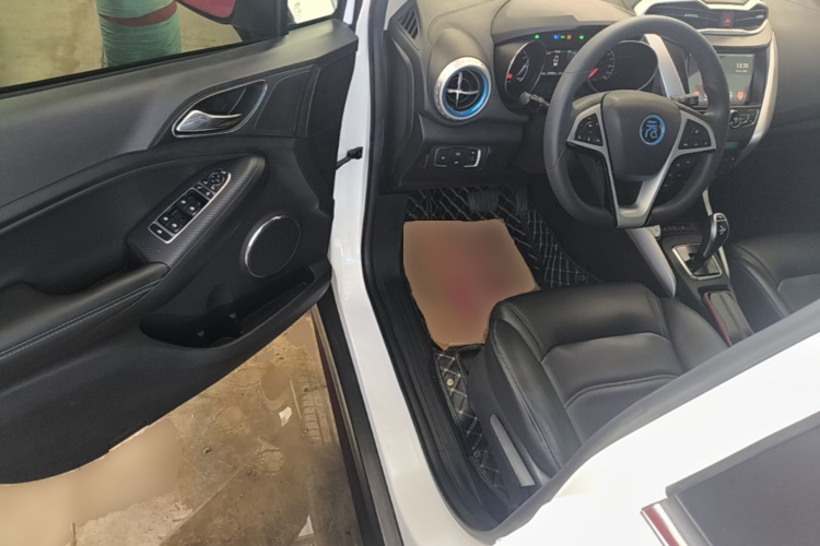BYD Yuan New Energy 2019 #16 BYD Yuan New Energy 2019 car image #16