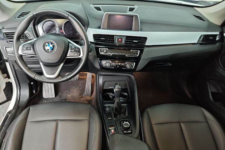 BMW X1 2019 #10 BMW X1 2019 immagine di auto #10