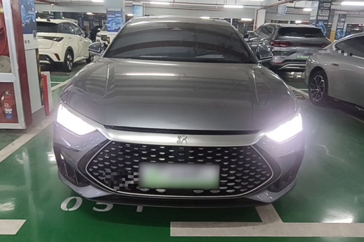 BYD Han 2023 #3 BYD Han 2023 car image #3