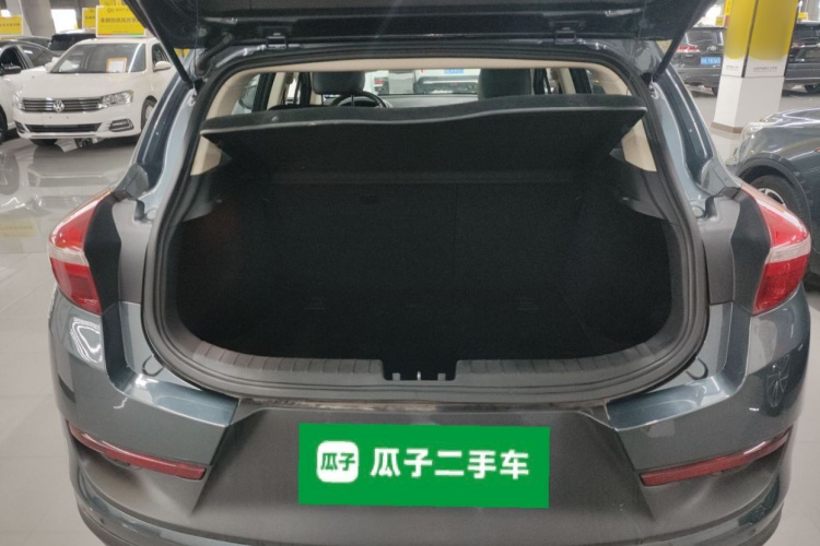 GEELY Emgrand GS 2017 car image #19