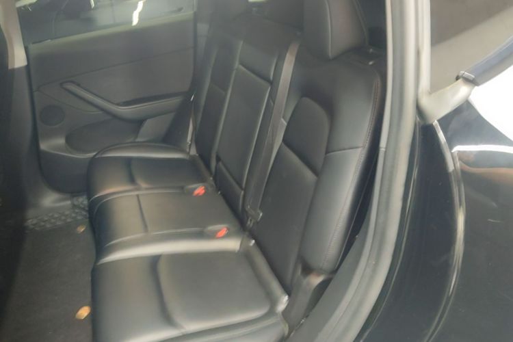 Tesla Model Y 2023 #17 Tesla Model Y 2023 car image #17