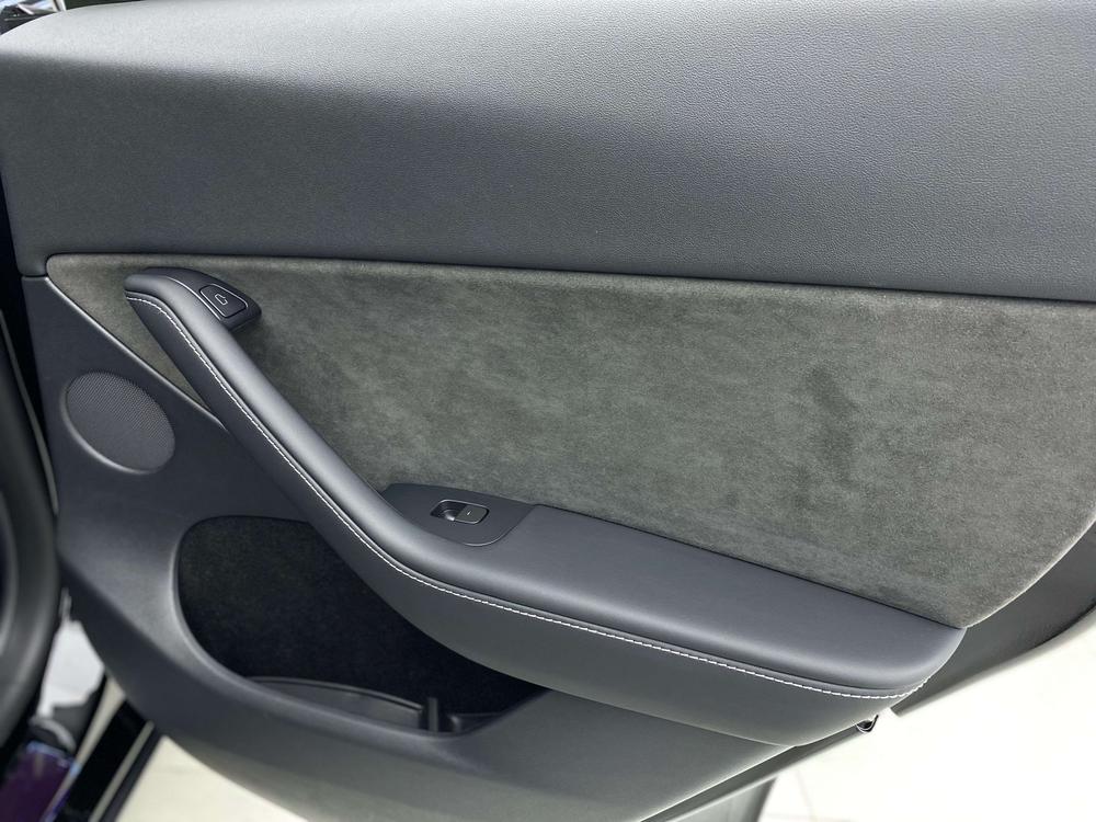 Tesla Model Y 2024 car image #15