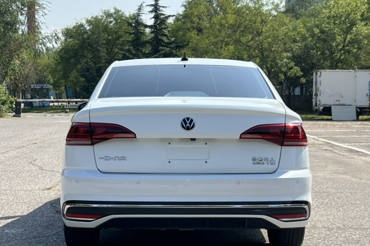 Volkswagen Bora 2024 car image #6