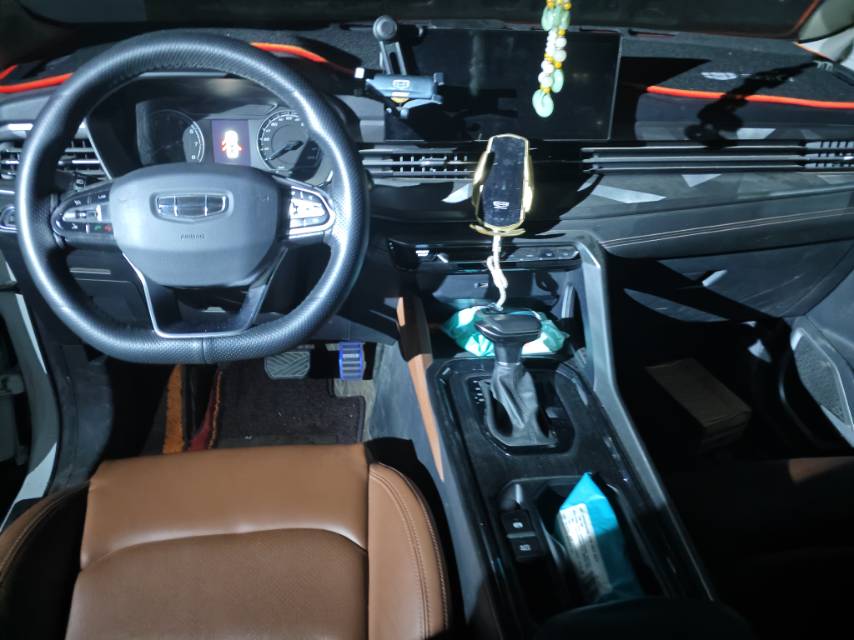 GEELY Vision X6 2022 car image #5