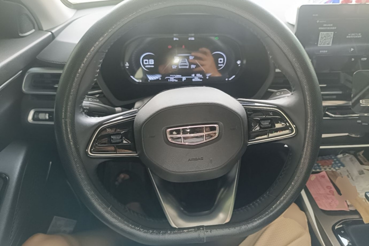 GEELY Emgrand 2022 #11 GEELY Emgrand 2022 car image #11