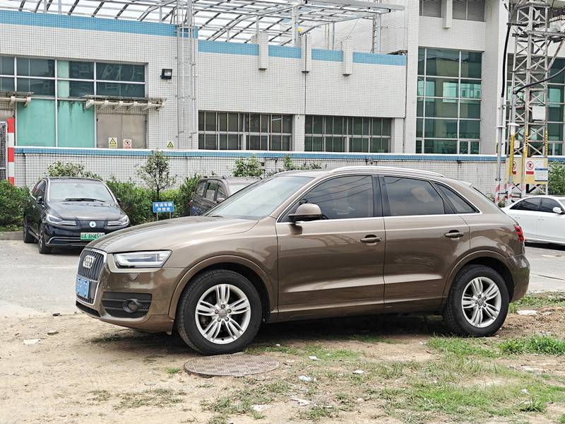 Audi Q3 2014 car image #4