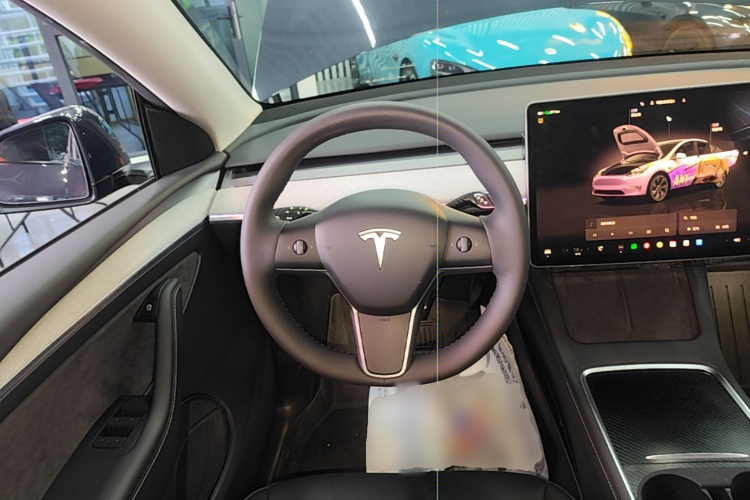 Tesla Model Y 2024 #15 Tesla Model Y 2024 car image #15