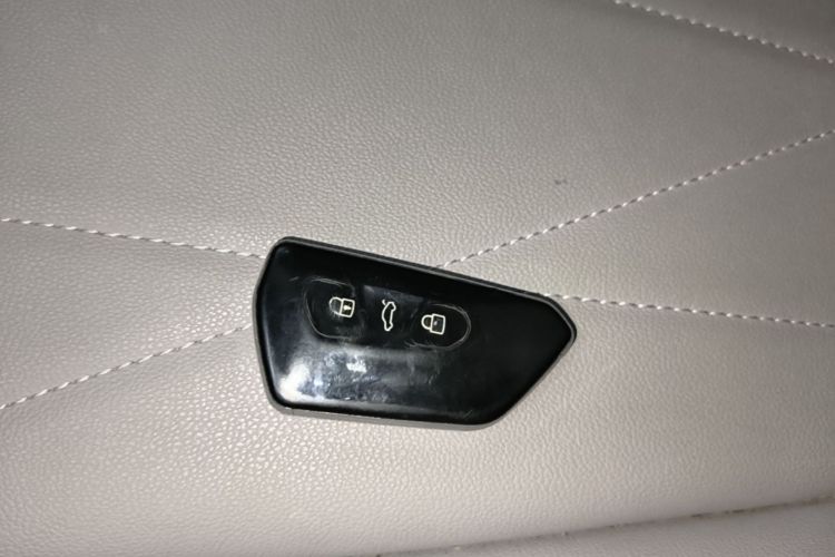 Volkswagen Lavida 2023 car image #9