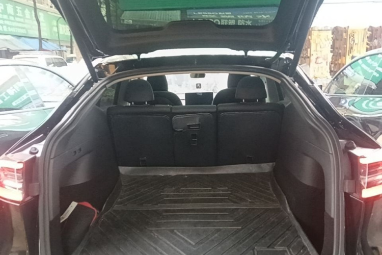 Tesla Model Y 2021 #21 Tesla Model Y 2021 immagine di auto #21