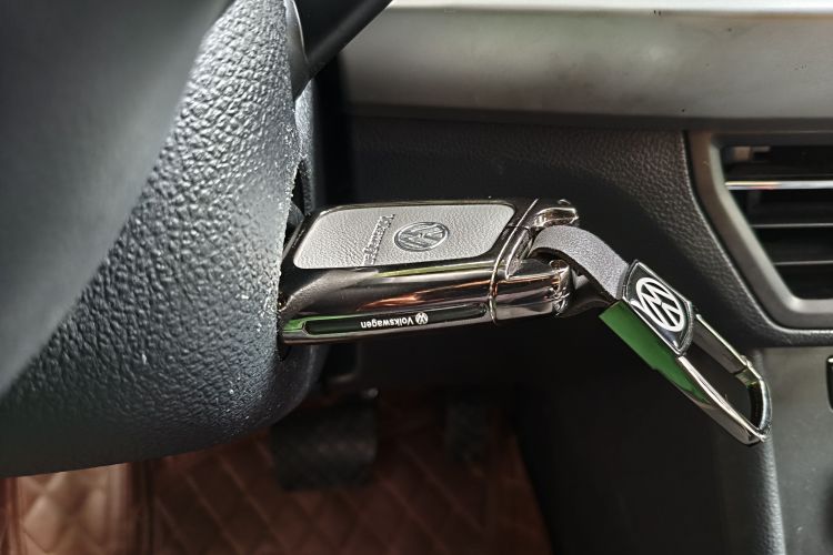 Volkswagen Lavida 2019 #9 Volkswagen Lavida 2019 car image #9