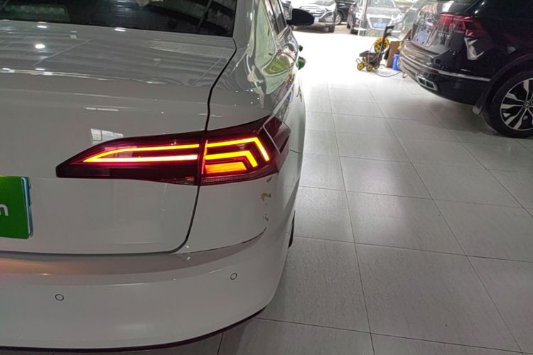 Volkswagen Bora 2021 car image #8