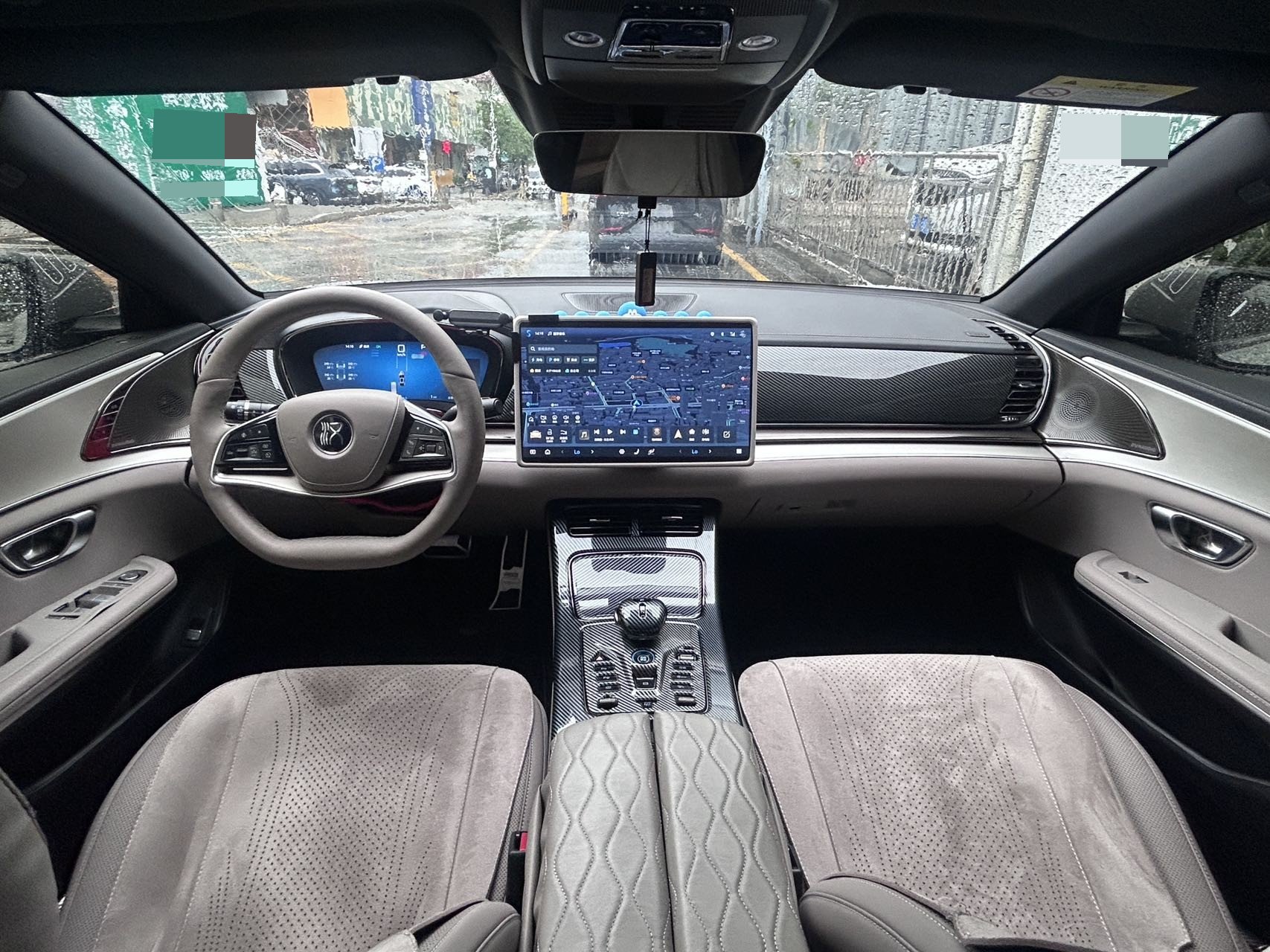 BYD Han 2025 car image #6