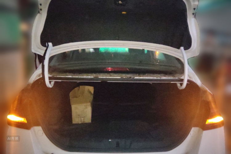 GEELY Emgrand 2021 car image #21