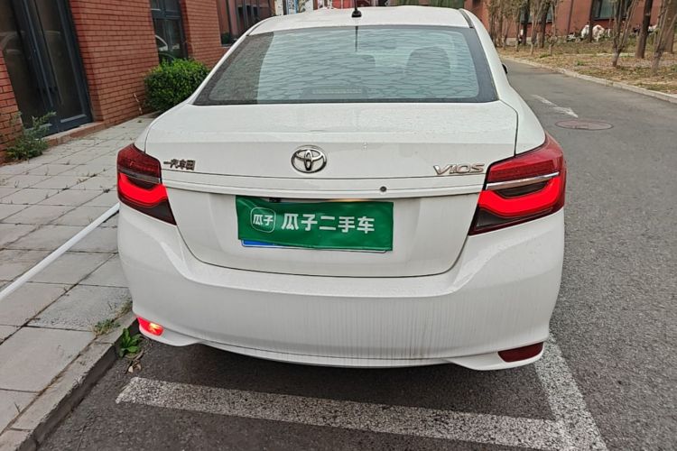 Toyota Vios 2021 immagine di auto #6