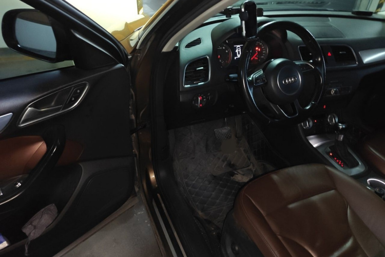 Audi Q3 2014 #9 Audi Q3 2014 car image #9