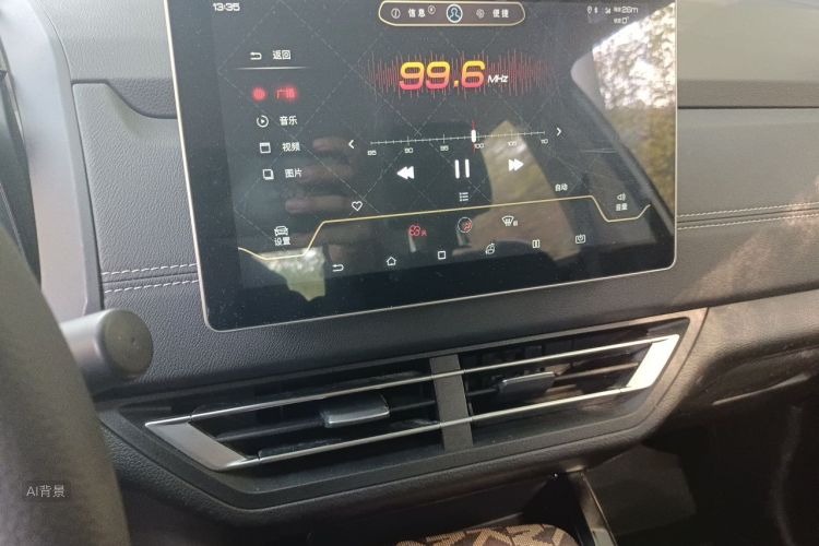 BYD Yuan New Energy 2019 car image #15