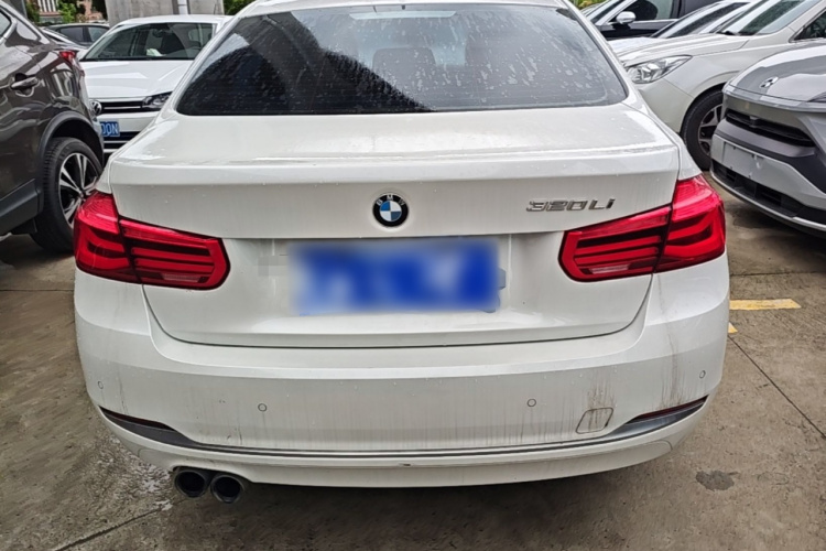 BMW 3 Series 2018 #6 BMW 3 Series 2018 car image #6