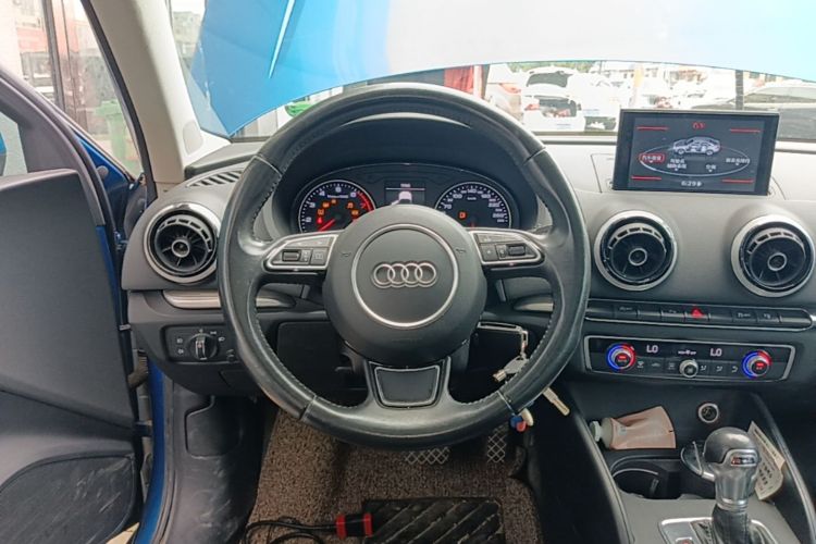 Audi A3 2016 immagine di auto #11