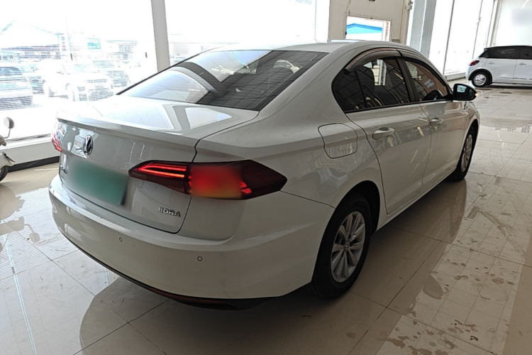 Volkswagen Bora 2020 car image #7