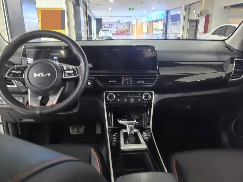 Kia Seltos 2023 imagen de coche #7