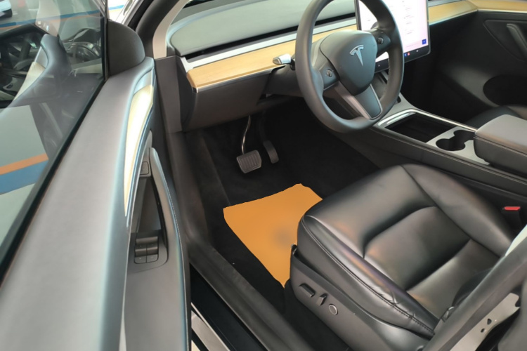 Tesla Model Y 2023 #16 Tesla Model Y 2023 immagine di auto #16