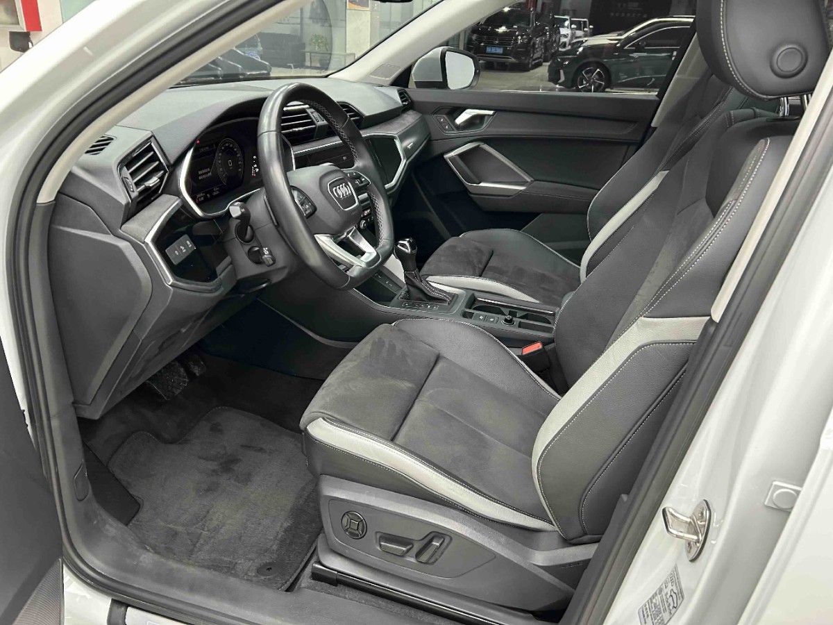 Audi Q3 2022 #2 Audi Q3 2022 car image #2