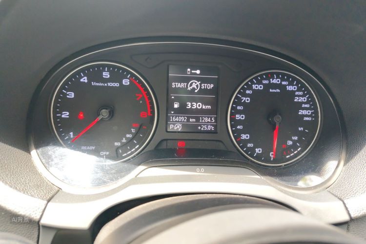 Audi A3 2016 immagine di auto #14
