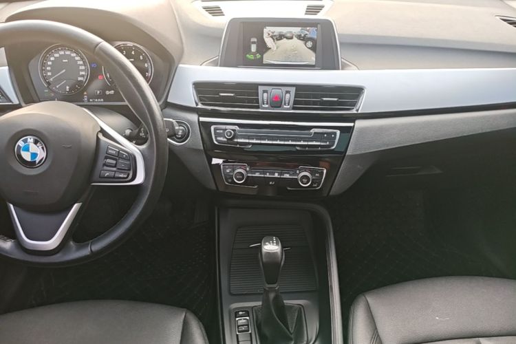 BMW X1 2019 #13 BMW X1 2019 car image #13