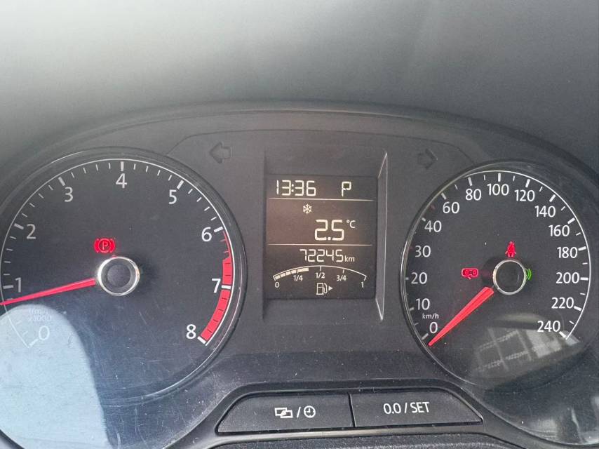 Volkswagen Polo 2016 car image #7
