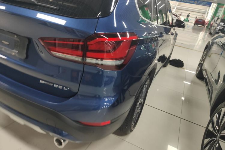 BMW X1 2021 car image #8