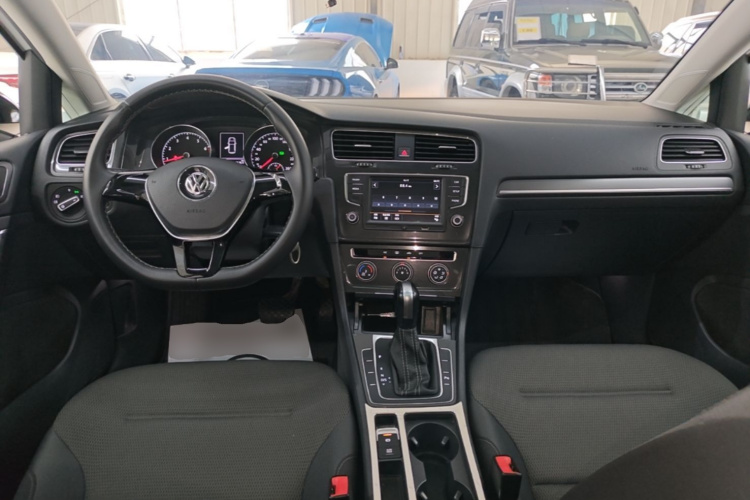 Volkswagen Golf 2017 #10 Volkswagen Golf 2017 car image #10