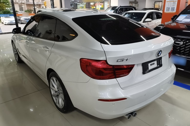 BMW 3 Series GT 2019 car image #5