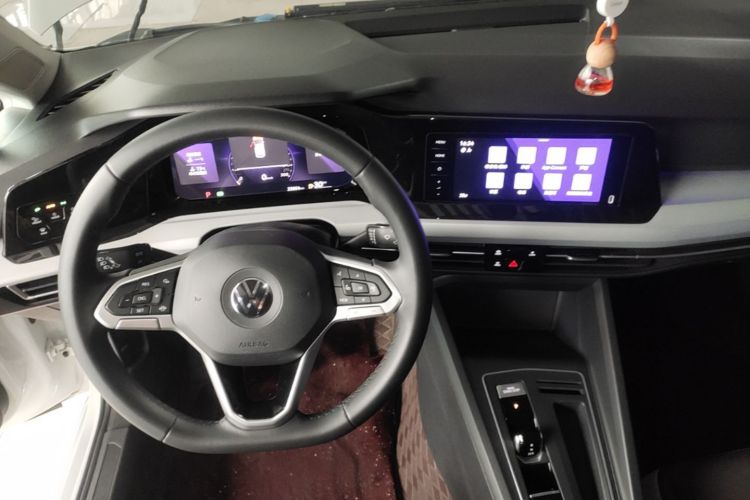 Volkswagen Golf 2023 #10 Volkswagen Golf 2023 car image #10