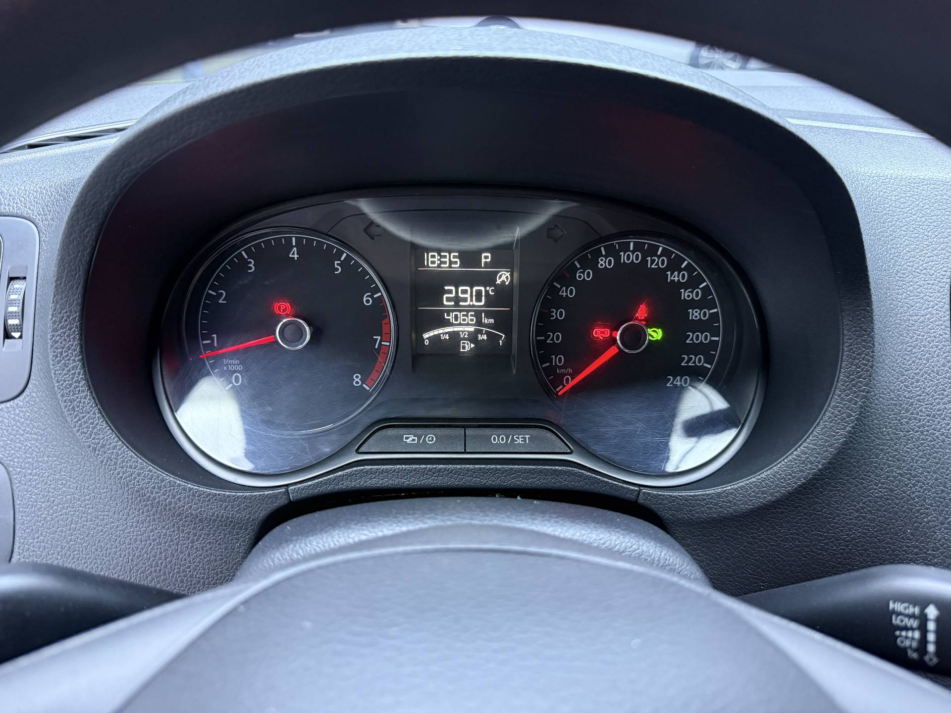 Volkswagen Polo 2019 car image #9