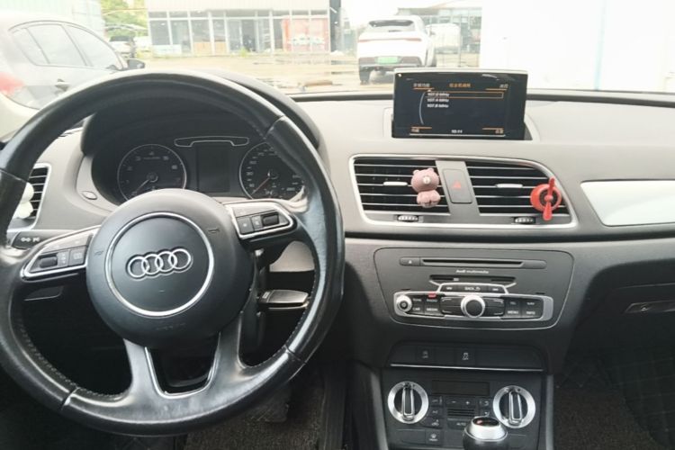 Audi Q3 2015 #11 Audi Q3 2015 car image #11