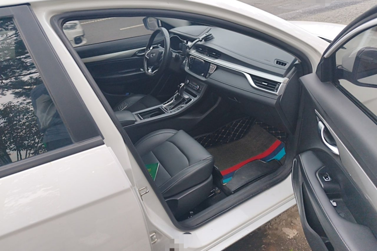 GEELY Emgrand 2020 car image #27