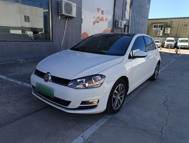 Volkswagen Golf 2016 car image 