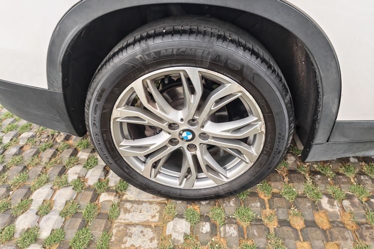 BMW X1 2017 car image #10