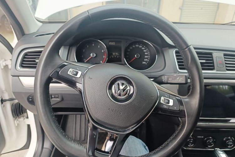 Volkswagen Lavida 2017 #11 Volkswagen Lavida 2017 car image #11
