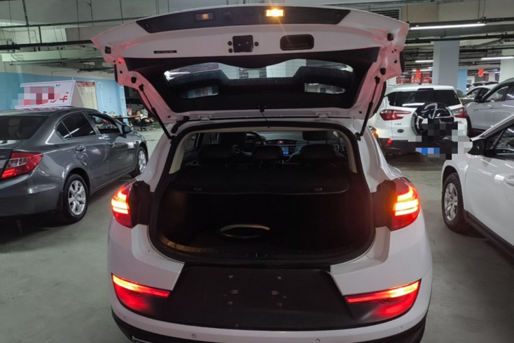 GEELY Emgrand GS 2017 #21 GEELY Emgrand GS 2017 car image #21